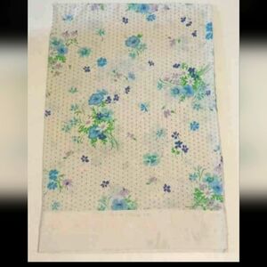 🛏️💐Large vintage feminine, floral lace pillowcase cottage core